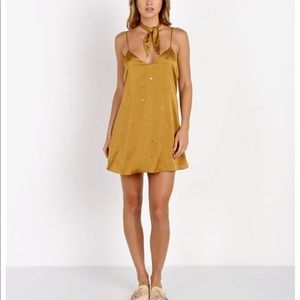 For love and lemons twinkle slip dress 💛 🍋
